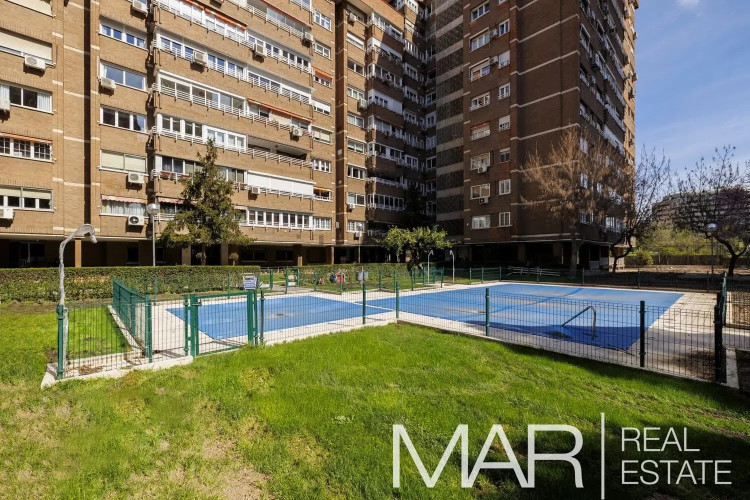 Piso en avenida de Burgos