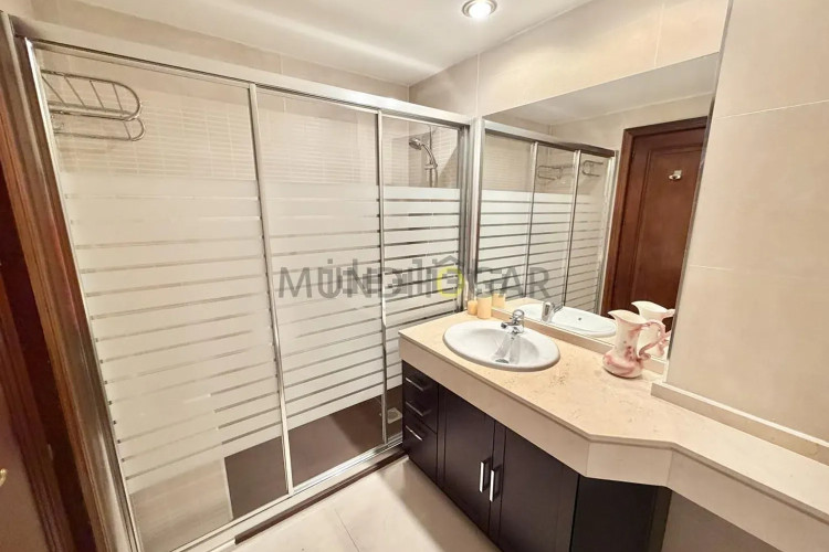 Piso en calle de Pastora Imperio