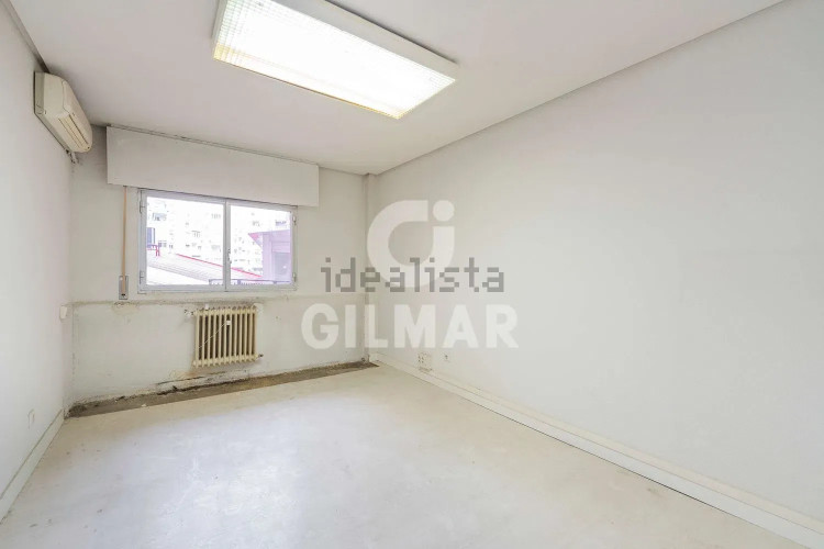 Piso en Castilla con plaza de garaje