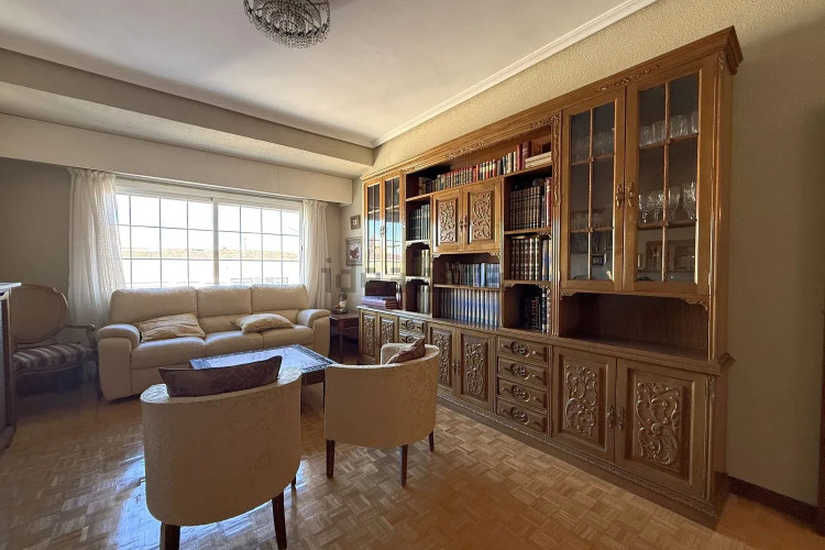 Piso en calle de San Ramón Nonato