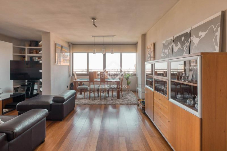 Piso exclusivo ático dúplex de 3 dormitorios con vistas incomparables en venta en chamartín, en Madrid