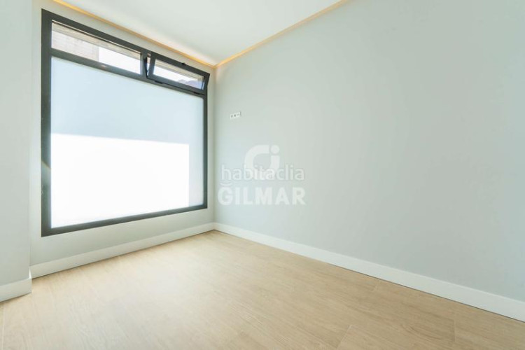 Piso licencia de hospedaje y máxima rentabilidad en el nuevo eje castellana nortese presenta esta exclusiva propiedad con lic en Madrid