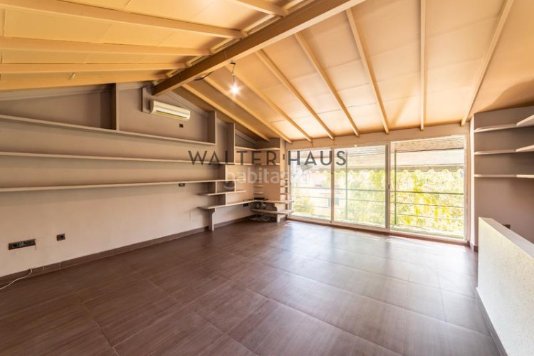 Chalet exclusivo chalet adosado con piscina y gran potencial en venta, en hispanoamérica, chamartín, en Madrid
