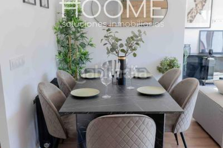 Ático atico con 20 metros de terraza, piscina, garaje opcional, 3 habitaciones 2 baños a estrenar, Castillachamartin en Madrid