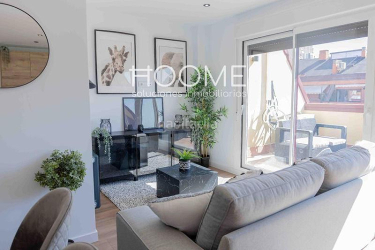 Ático atico con 20 metros de terraza, piscina, garaje opcional, 3 habitaciones 2 baños a estrenar, Castillachamartin en Madrid