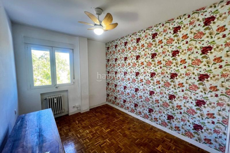 Piso exclusiva vivienda en finca representativa con piscina, garaje, y trastero en zona chamartín. en Madrid