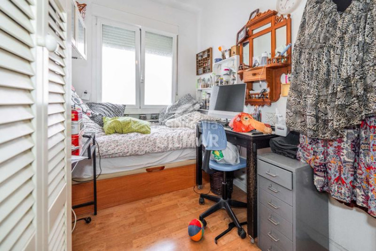 Piso  de 114 m en el barrio de Castilla, con 4 dormitorios y excelente ubicación una oportunidad única tanto para vivir como para i en Madrid