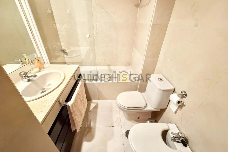 Piso en calle de Pastora Imperio