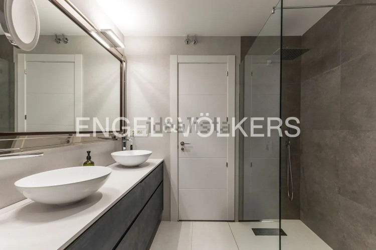 Piso en avenida de Pío XII