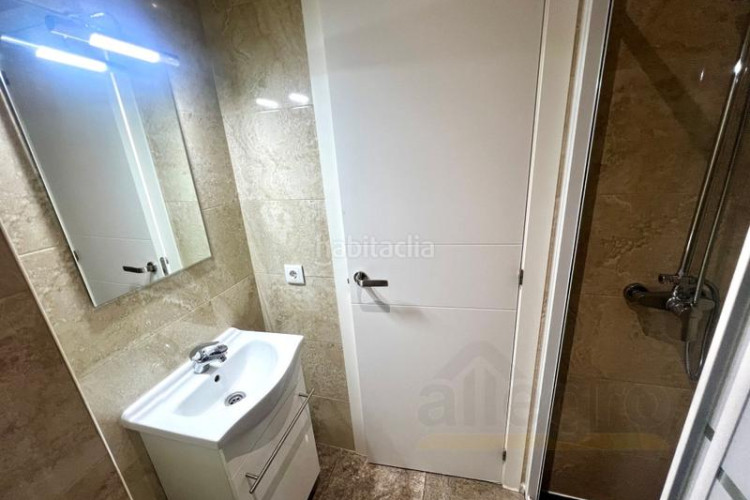 Piso exclusiva vivienda en finca representativa con piscina, garaje, y trastero en zona chamartín. en Madrid
