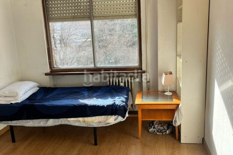 Ático inmejorable oportunidad de 3 habitaciones en Castilla en Madrid