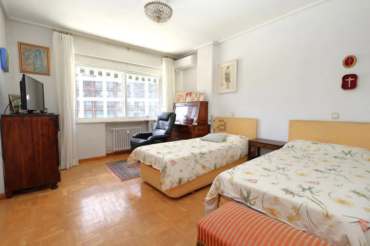 Piso en venta en Calle de Enrique Larreta