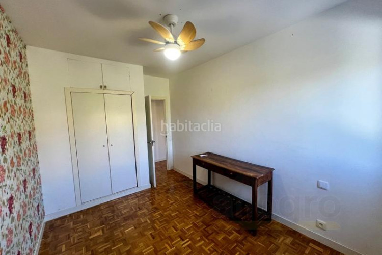 Piso exclusiva vivienda en finca representativa con piscina, garaje, y trastero en zona chamartín. en Madrid
