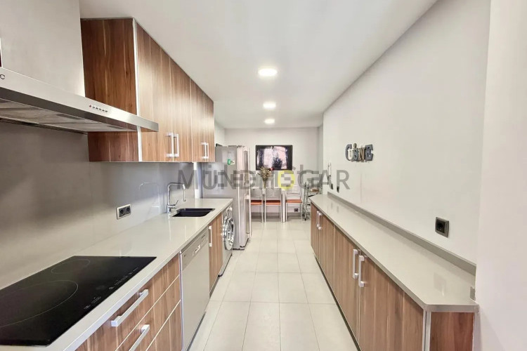 Piso en calle de Pastora Imperio