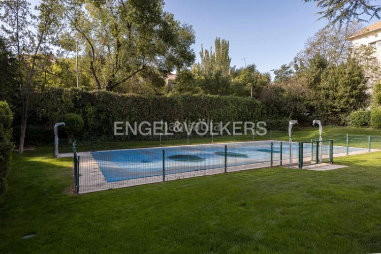Ático exclusivo ático en chamartín lujo con espacio y ubicación deseada. en Madrid