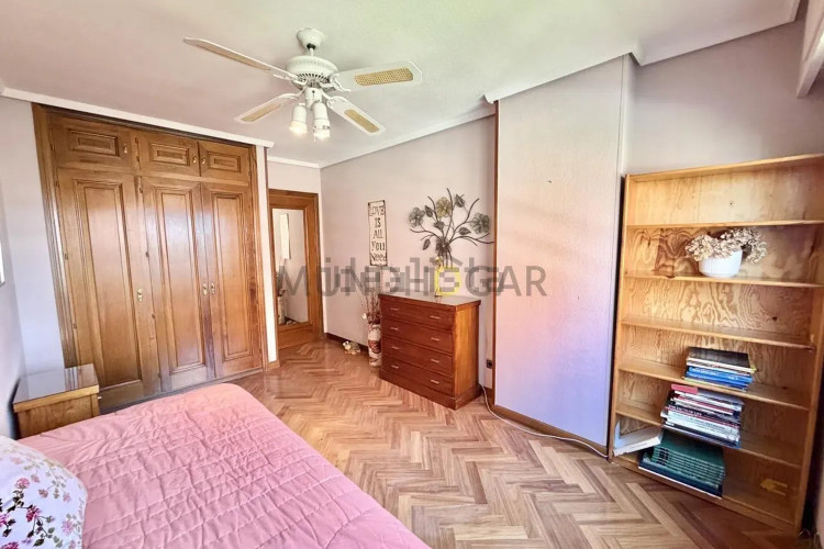 Piso en calle de Pastora Imperio