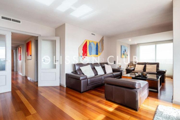 Ático exclusivo ático dúplex en chamartín, junto a nuevo norte terraza, luz y futuro en Madrid