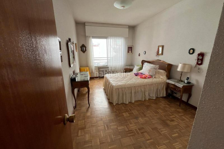 Piso inmejorable piso de 5 habitaciones en Castilla (mn1-jcb-6038) en Madrid