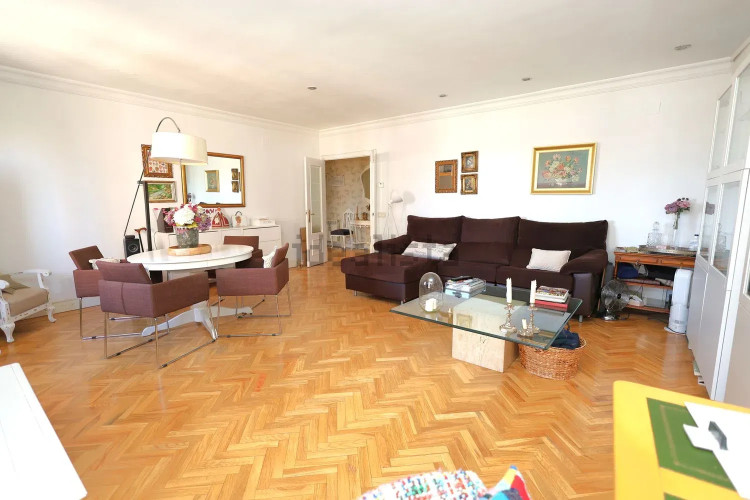 Piso en venta en Avenida de Burgos