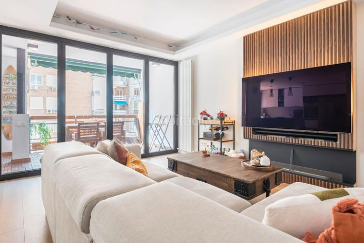 Piso  en venta en c. de núñez morgado en Castilla Madrid
