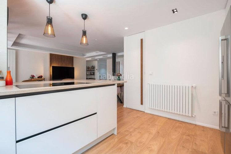 Piso  en venta en c. de núñez morgado en Castilla Madrid