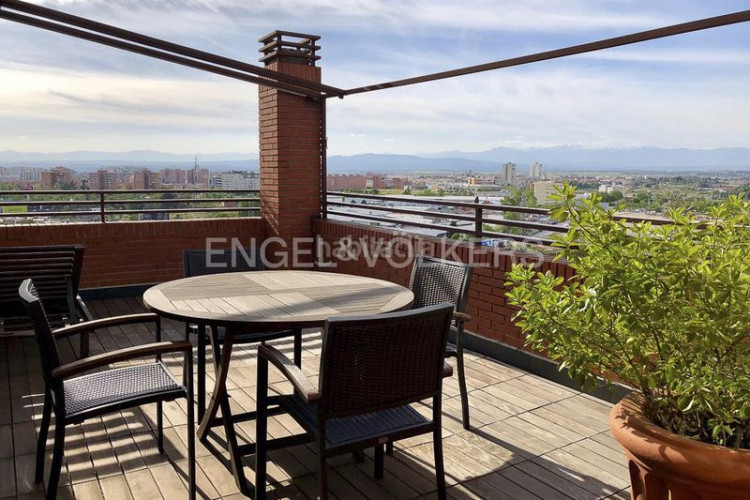 Ático exclusivo ático en chamartín lujo con terrazas y vistas a las montañas en Madrid