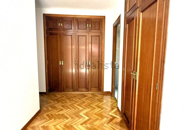 Piso en avenida de Pío XII