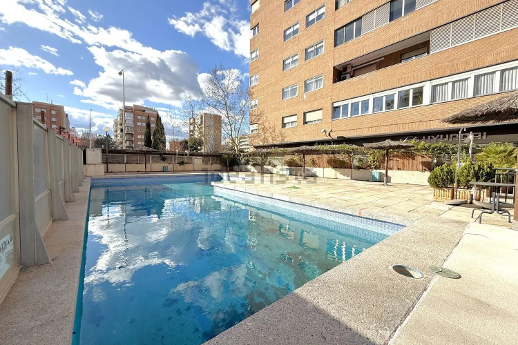 Piso en calle de San Ramón Nonato