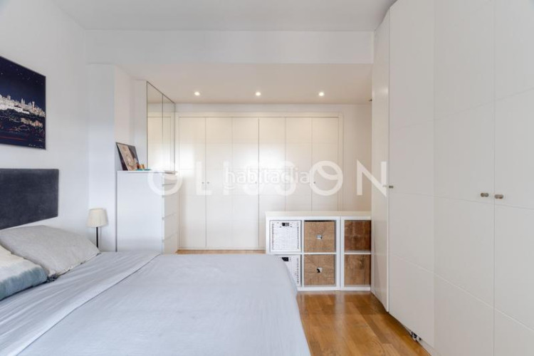 Piso luminosa vivienda con vistas panorámicas en nueva españa en Madrid