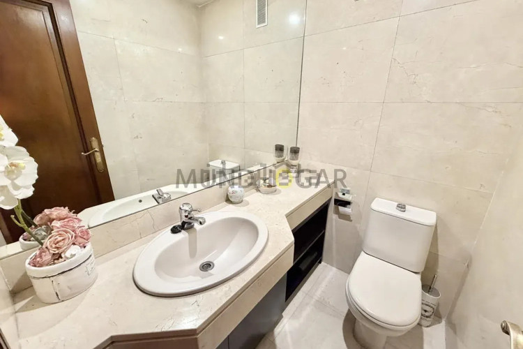 Piso en calle de Pastora Imperio