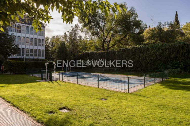 Ático exclusivo ático en chamartín lujo con espacio y ubicación deseada. en Madrid