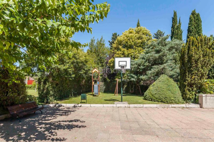 Apartamento maravilloso piso con vistas espectaculares y garaje en chamartín en Madrid