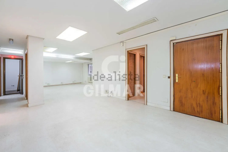 Piso en Castilla con plaza de garaje