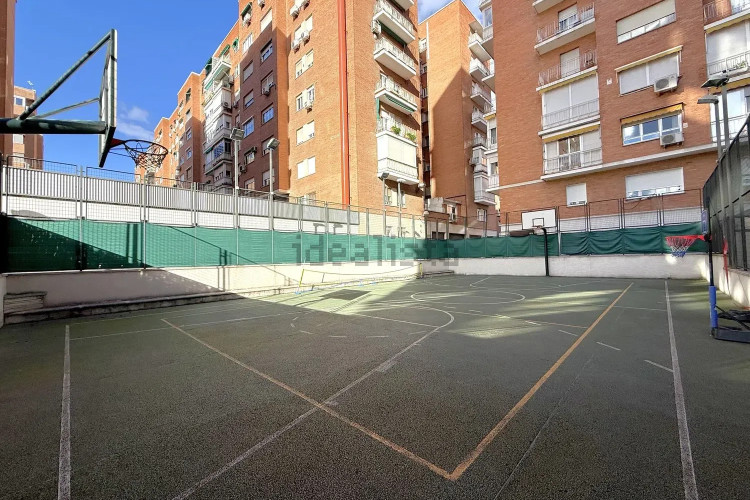 Piso en calle de San Ramón Nonato