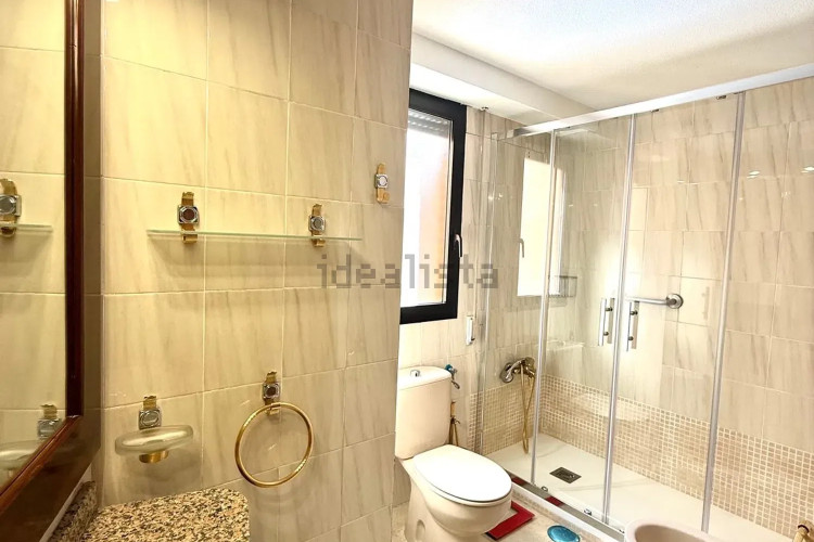 Piso en avenida de Pío XII