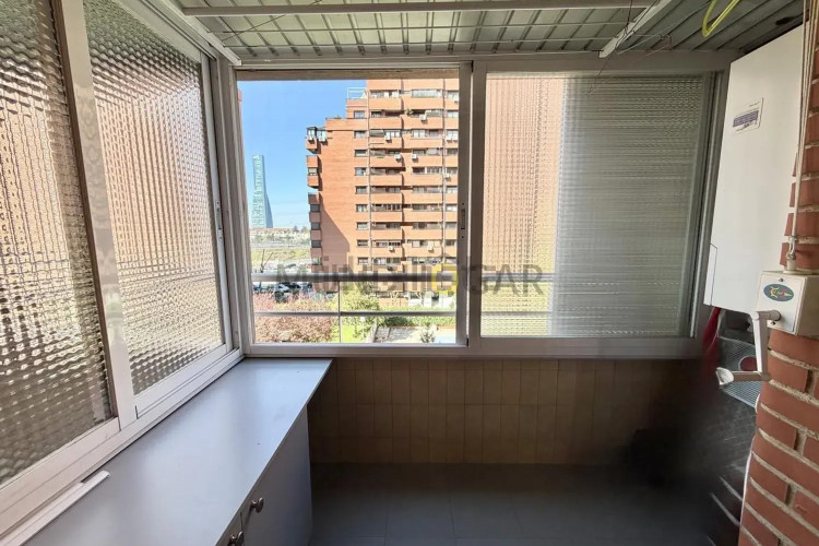 Piso en calle de Pastora Imperio