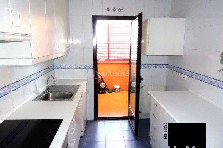 Piso estudio home ofrece magnifico piso de 124m², en la zona de la estación de chamartín. en Madrid