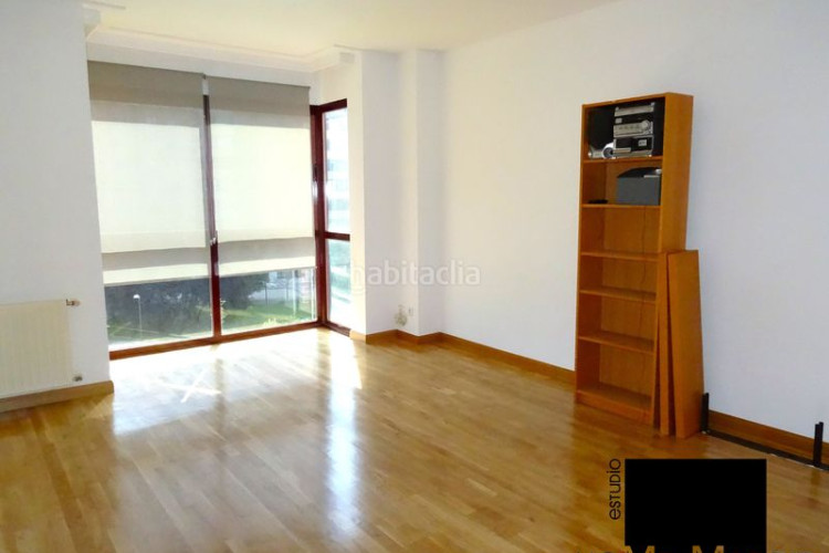 Piso estudio home ofrece magnifico piso de 124m², en la zona de la estación de chamartín. en Madrid