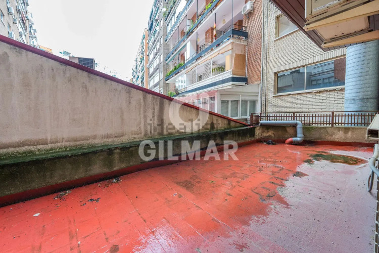 Piso en Castilla con plaza de garaje