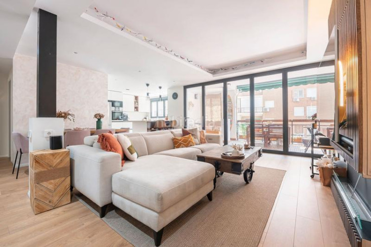 Piso  en venta en c. de núñez morgado en Castilla Madrid