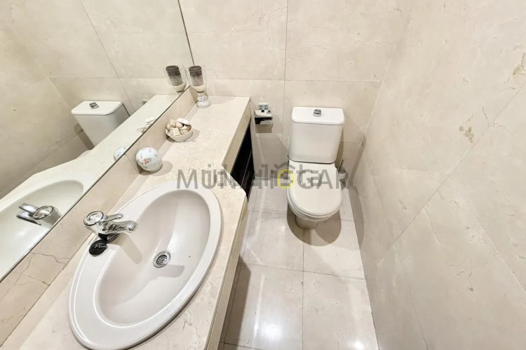 Piso en calle de Pastora Imperio