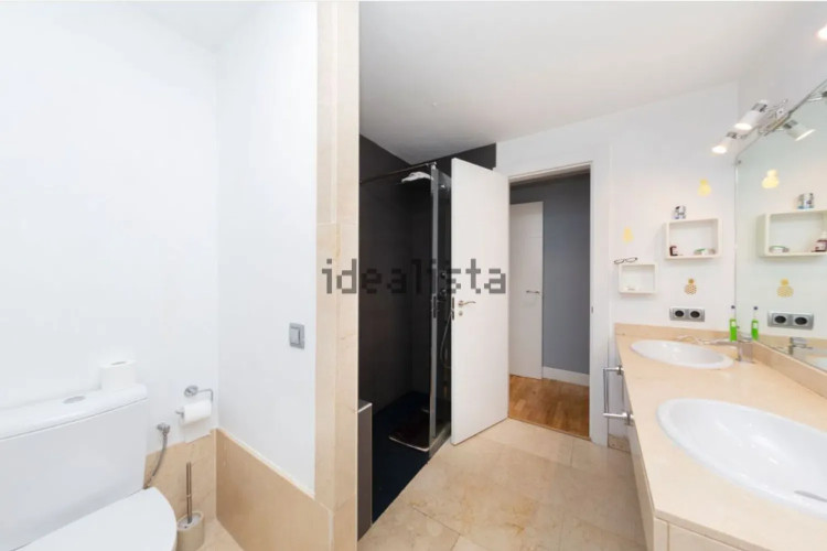 Piso en avenida de Pío XII