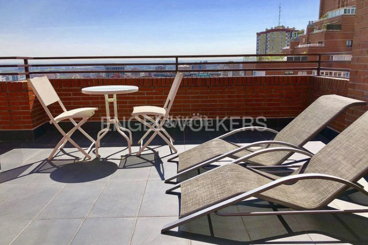 Ático exclusivo ático en chamartín lujo con terrazas y vistas a las montañas en Madrid
