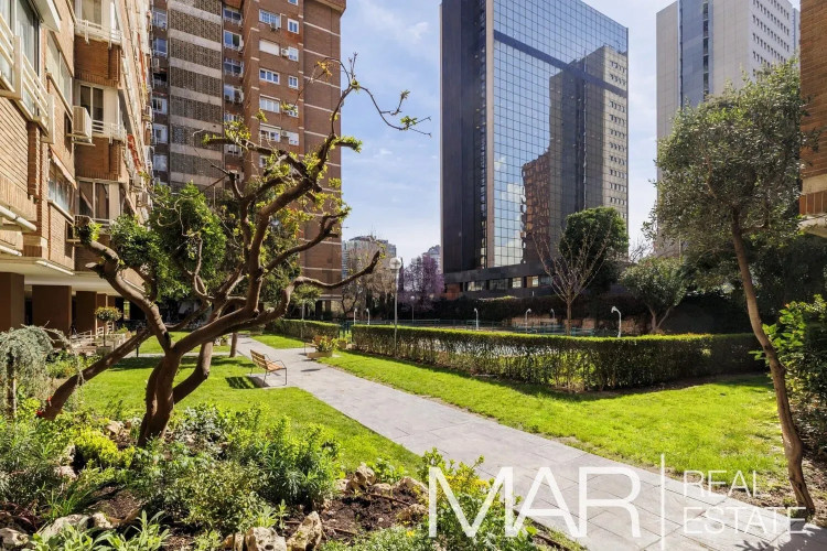 Piso en avenida de Burgos