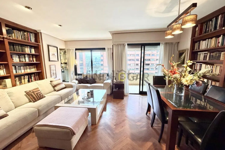 Piso en calle de Pastora Imperio