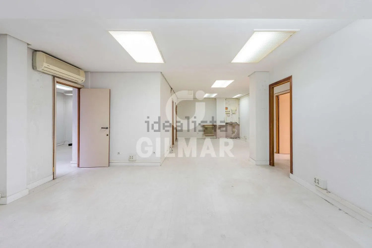 Piso en Castilla con plaza de garaje