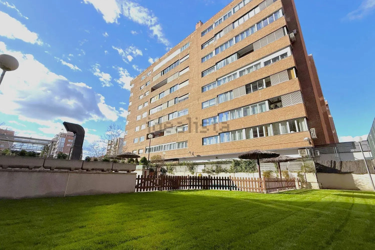 Piso en calle de San Ramón Nonato