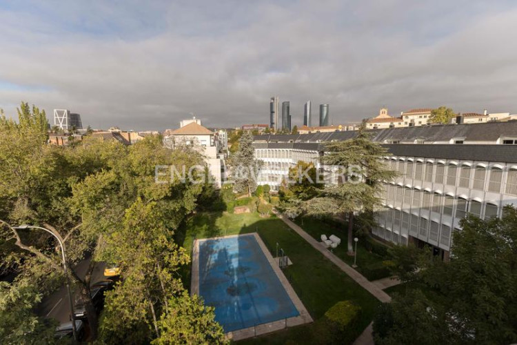 Ático exclusivo ático en chamartín lujo con espacio y ubicación deseada. en Madrid