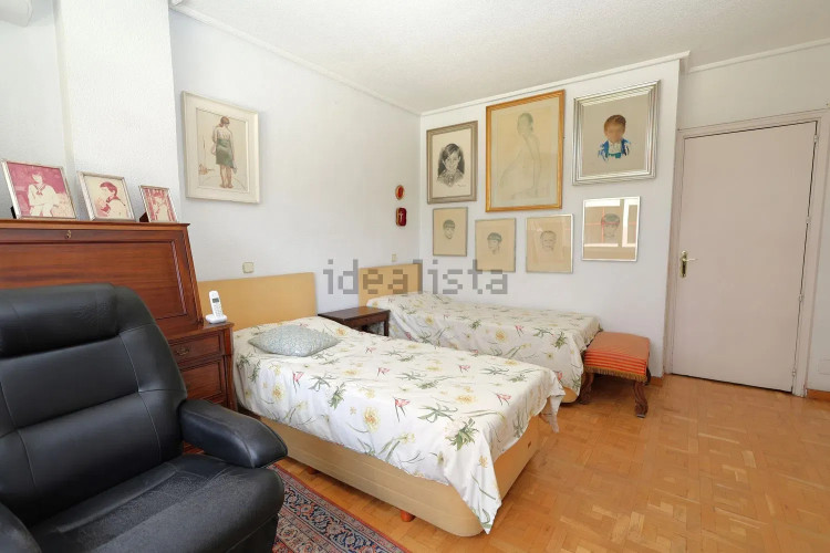 Piso en venta en Calle de Enrique Larreta
