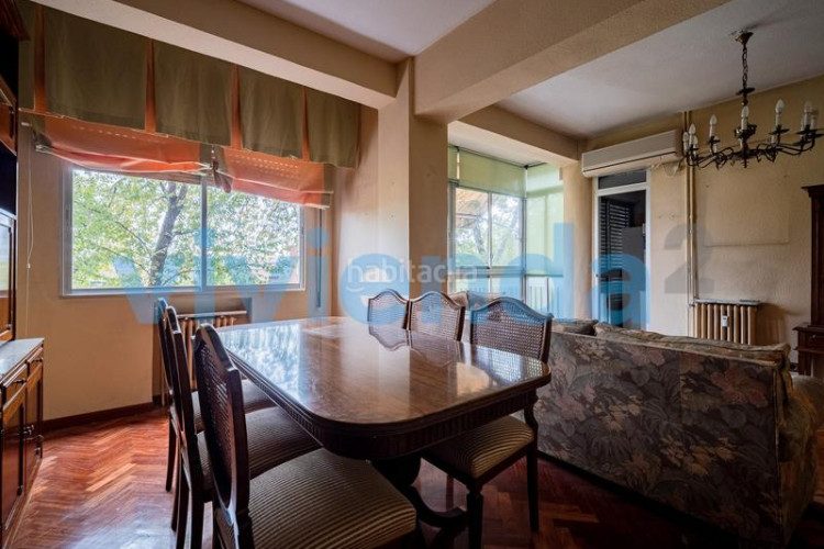 Piso  en Castilla, 132 m2, 5 dormitorios, 2 baxf1os, 829.000 euros en Madrid